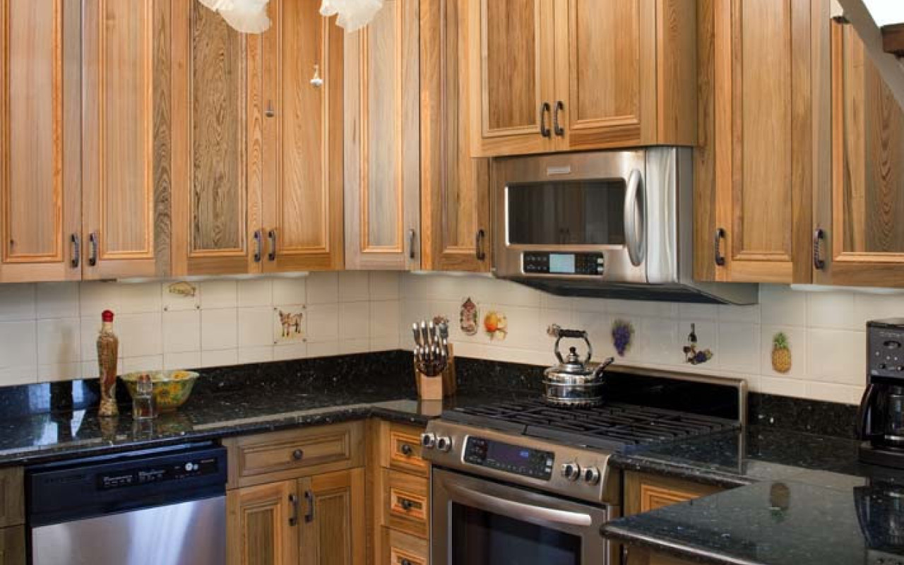 sinker-cypress-kitchen-albany-woodworks-inc..jpg